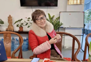 “传奇”黄姐和上汽轻卡的故事